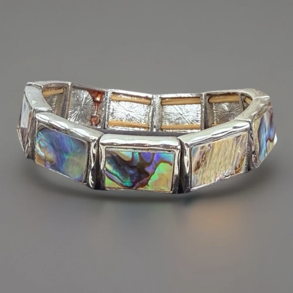 Beautiful vintage Silvertone abalone stretch bracelet - Picture 3 of 10